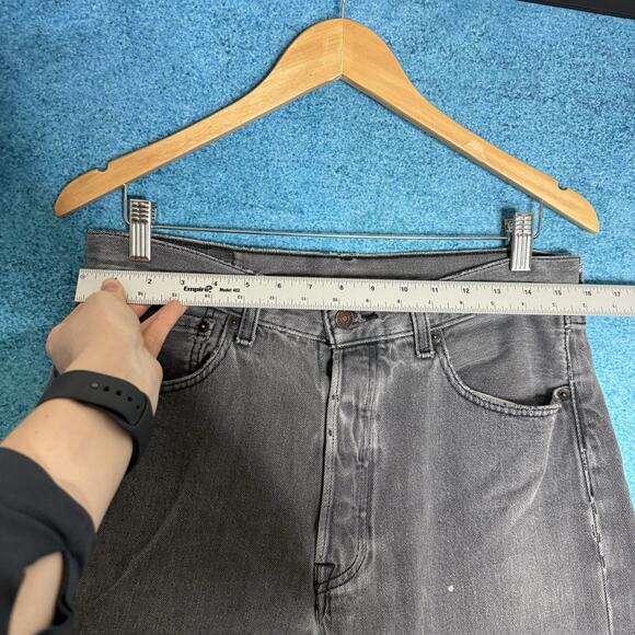 Levi’s 501 Men’s Jeans 34x30 Gray Straight Leg Button Fly Denim Fits 32x25.5 - Picture 4 of 16